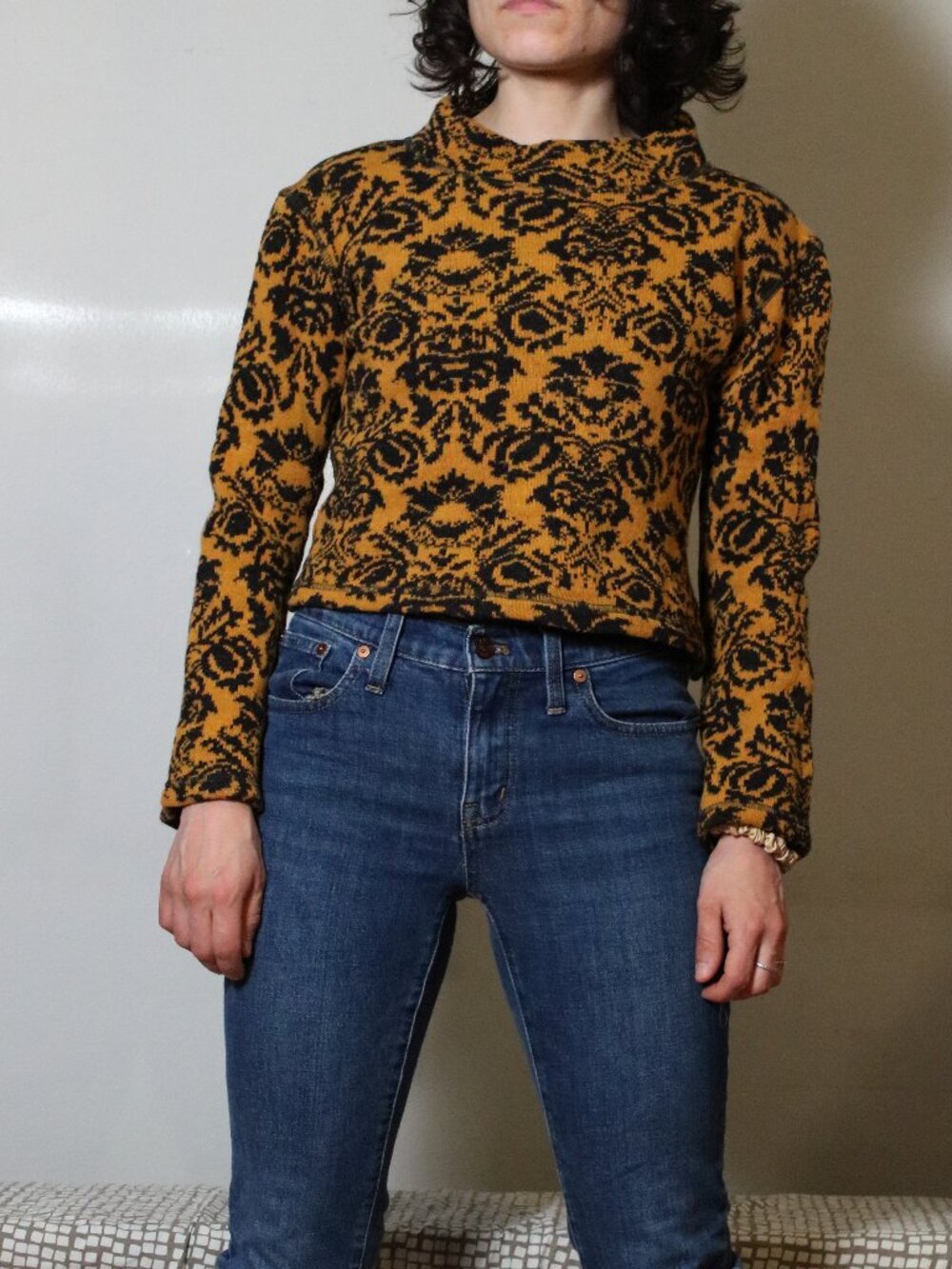 Vintage 90s Bell Sleeve Yellow & Black Damask Print Cropped Sweater XS